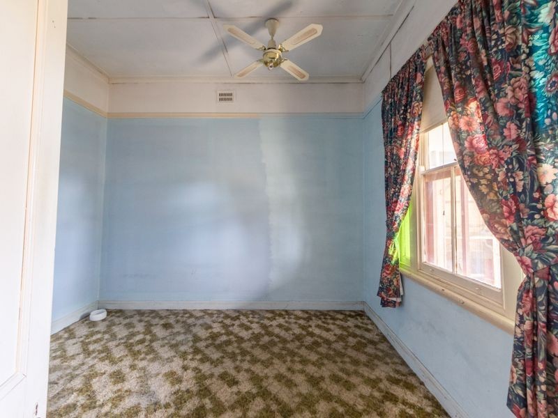 19 Baronga Street, Cowra NSW 2794