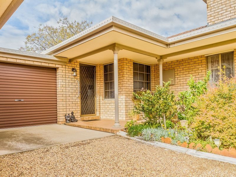 7/35 Vaux Street, Cowra NSW 2794
