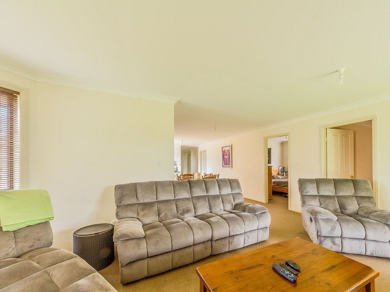 31 Lyall Street, Cowra NSW 2794