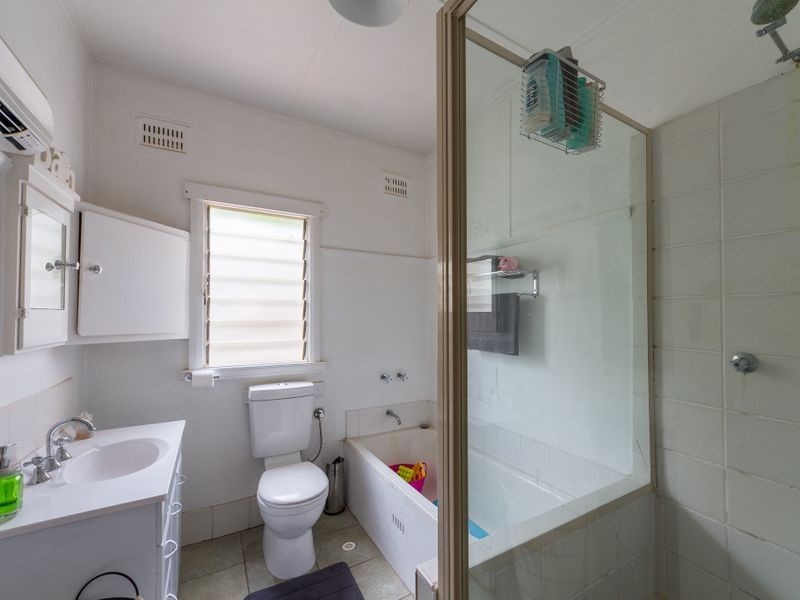 12 Macassar Street, Cowra NSW 2794