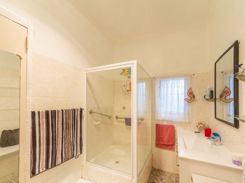 35 Lee Street, Cowra NSW 2794