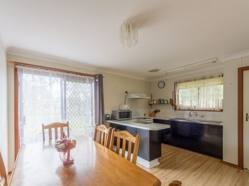 3 Waddell Street (Wattamondara), Cowra NSW 2794