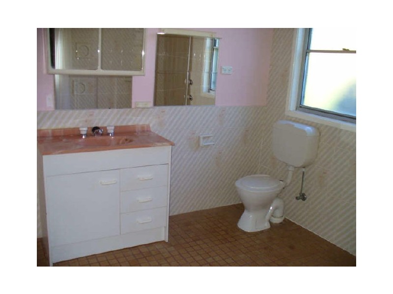 19 Bligh Street, Cowra NSW 2794