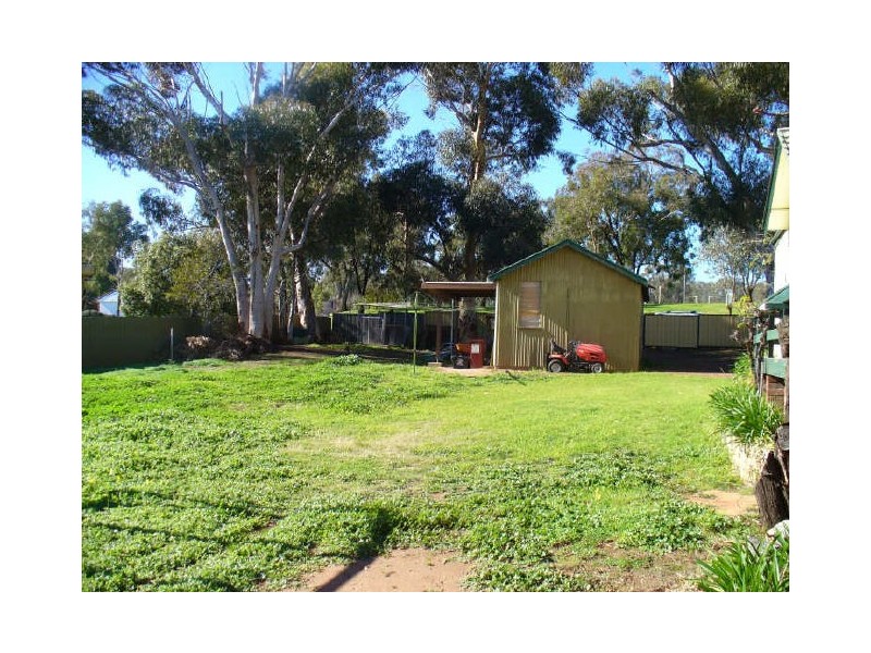 19 Bligh Street, Cowra NSW 2794