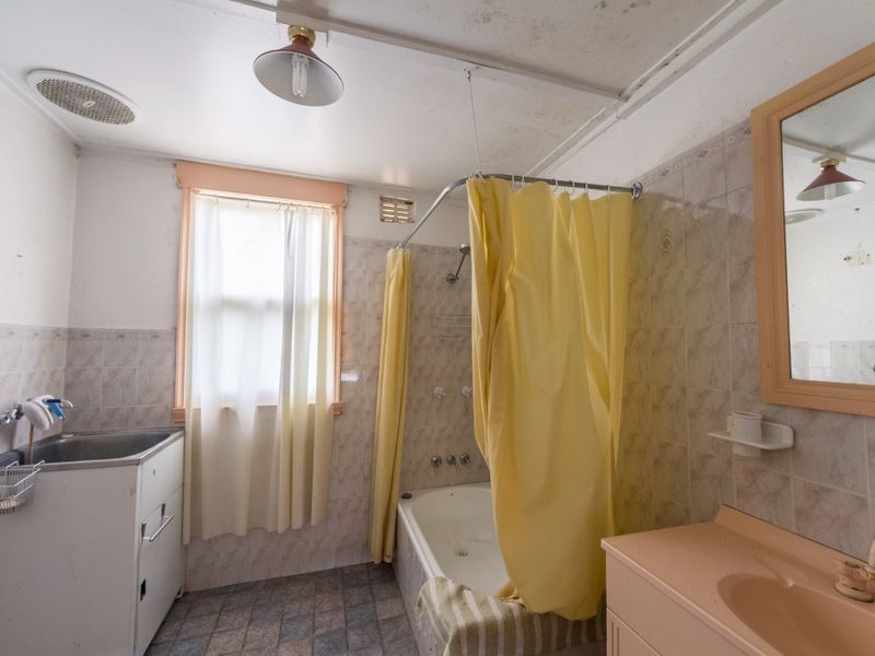 6 Coota Street, Cowra NSW 2794