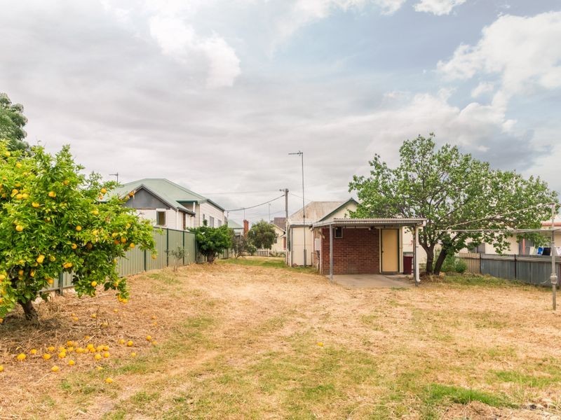 6 Coota Street, Cowra NSW 2794