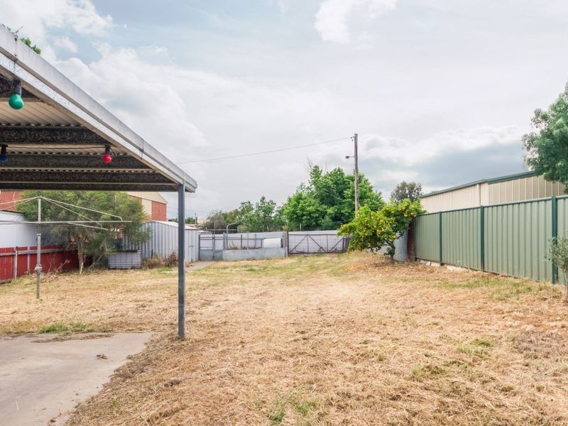 6 Coota Street, Cowra NSW 2794