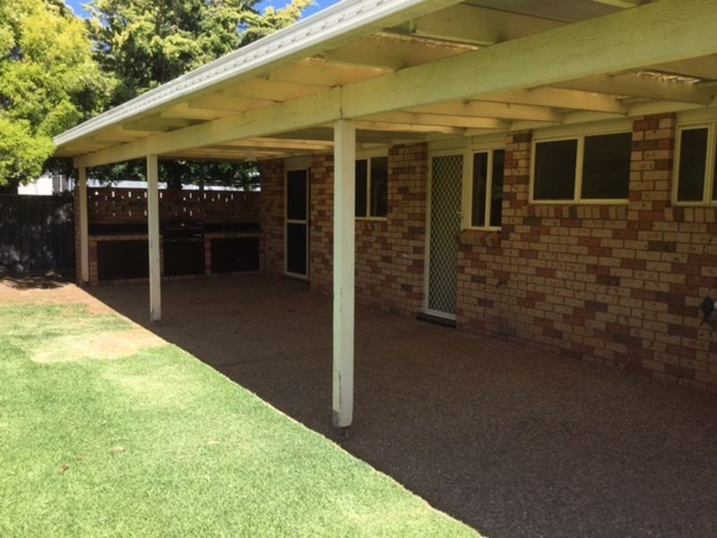 6 Echuca Place, Cowra NSW 2794