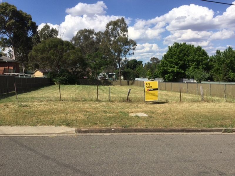 2 Amie Street, Cowra NSW 2794