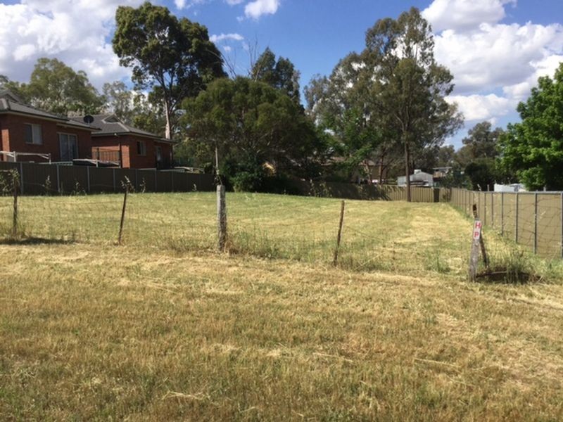 2 Amie Street, Cowra NSW 2794