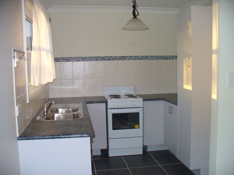 24 Chapman Street, Cowra NSW 2794