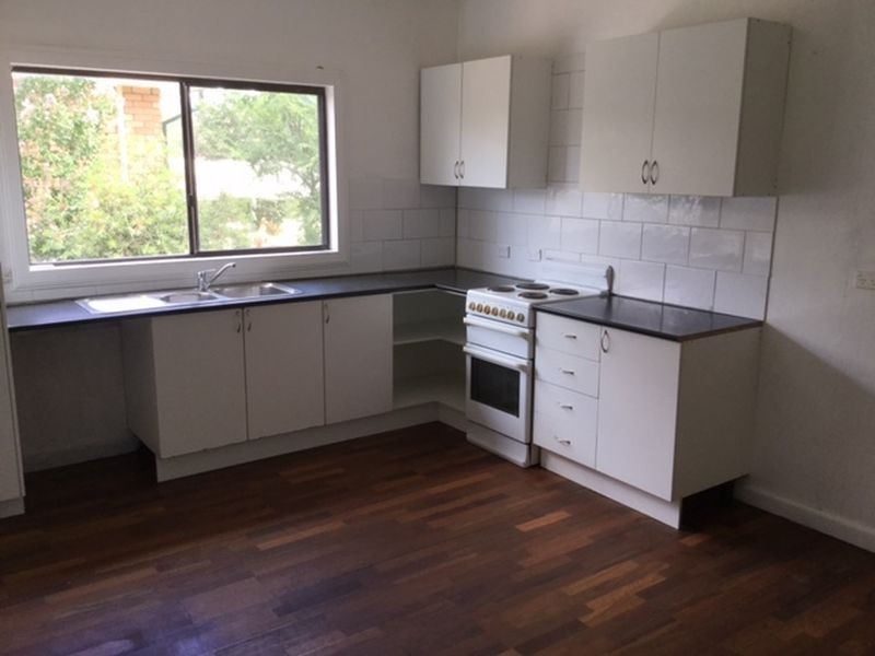 94 Rodd Street, Canowindra NSW 2804