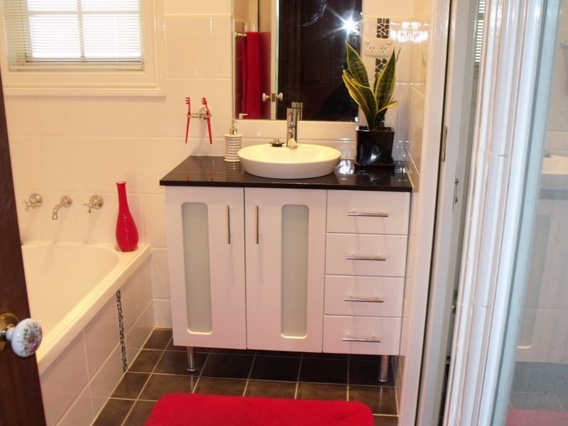 73 Willowvale, Cowra NSW 2794