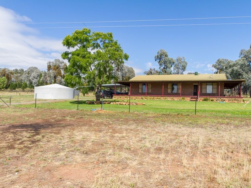 1030 Barryrenie Road, Cowra NSW 2794
