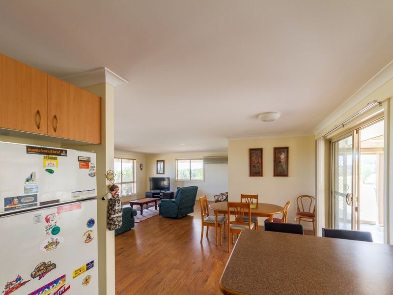 14 Shepherd Avenue, Cowra NSW 2794