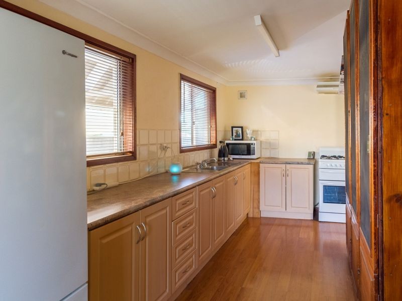 14 Baronga Street, Cowra NSW 2794