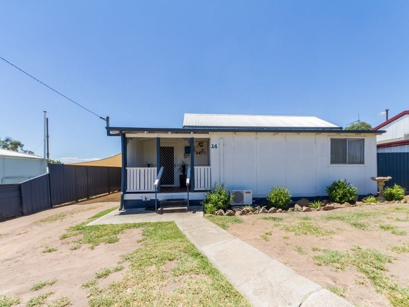 14 Baronga Street, Cowra NSW 2794