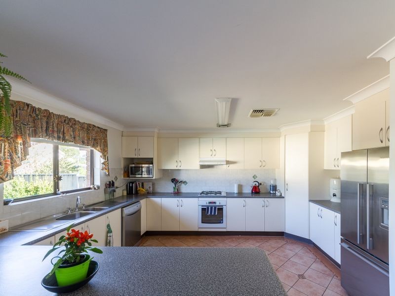 1 Farrer Street, Cowra NSW 2794