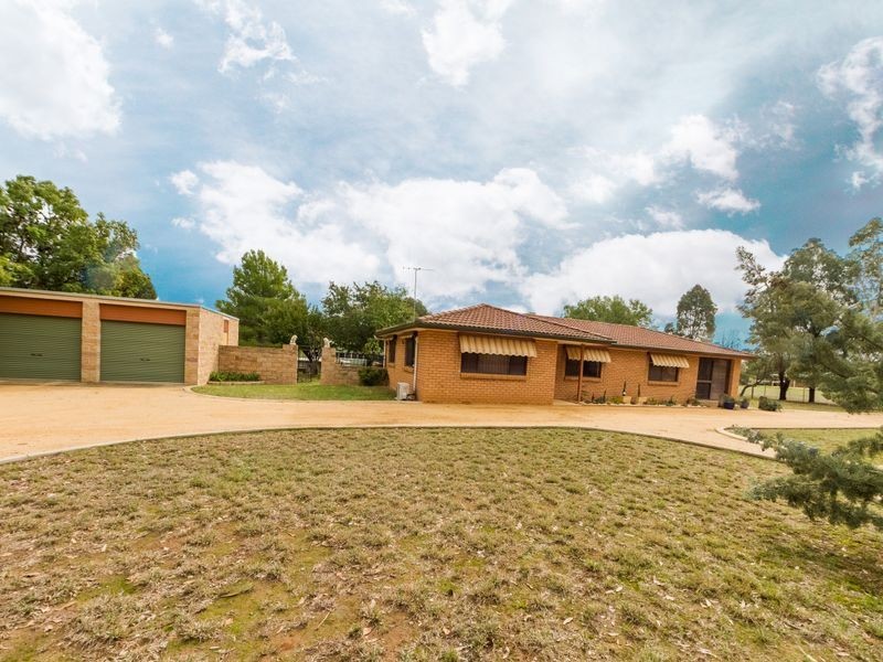 25 Porters Mount Road, Cowra NSW 2794