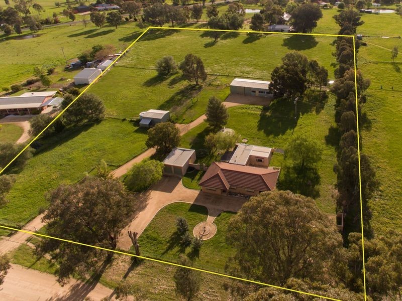 25 Porters Mount Road, Cowra NSW 2794