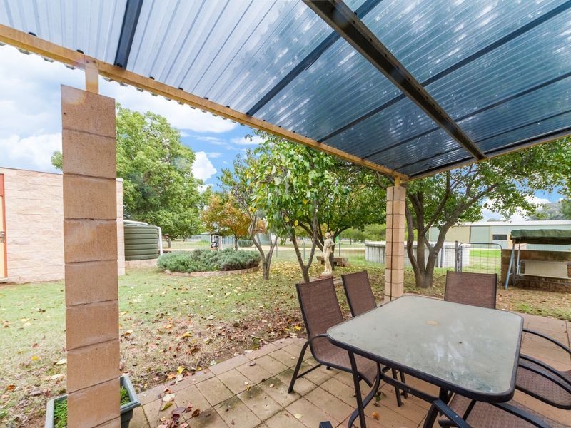 25 Porters Mount Road, Cowra NSW 2794