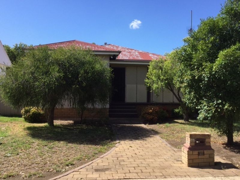 87 Redfern Street, Cowra NSW 2794