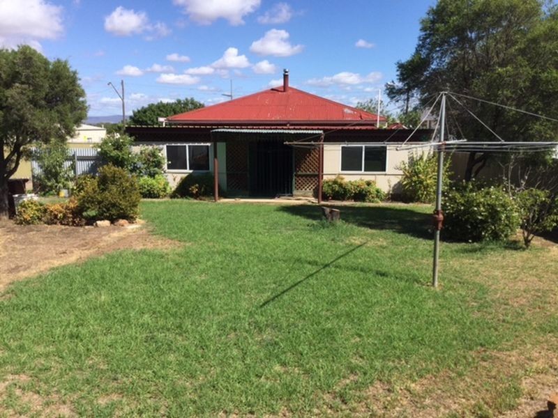 87 Redfern Street, Cowra NSW 2794