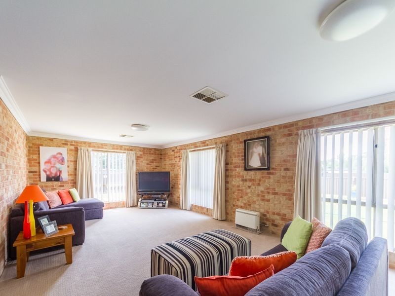 8 Graham Street (Noonbinna), Cowra NSW 2794