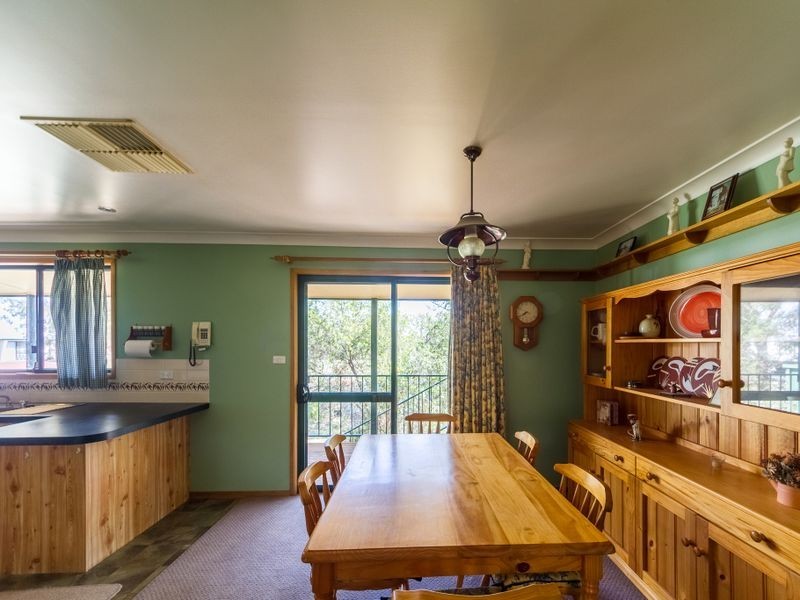 20 Chapman Street, Cowra NSW 2794