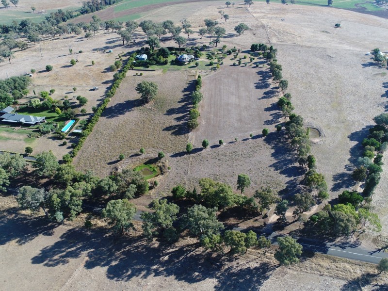 2290 George Russell Drive, Canowindra NSW 2804