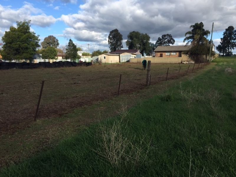 57 Grenfell Road, Cowra NSW 2794