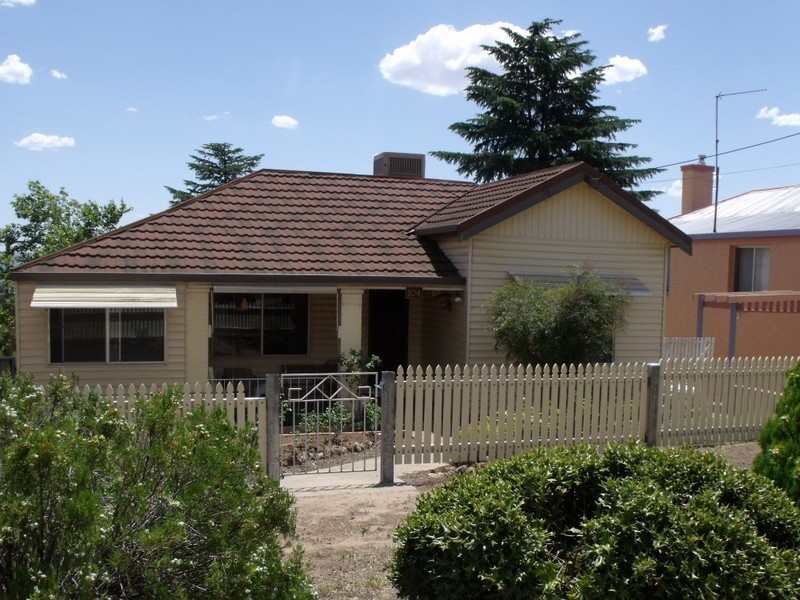 104 Brisbane Street, Cowra NSW 2794