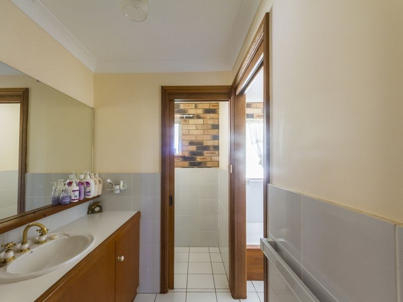 111 Waratah Street, Cowra NSW 2794