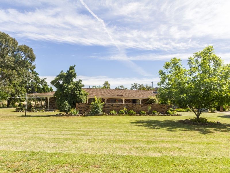 111 Waratah Street, Cowra NSW 2794