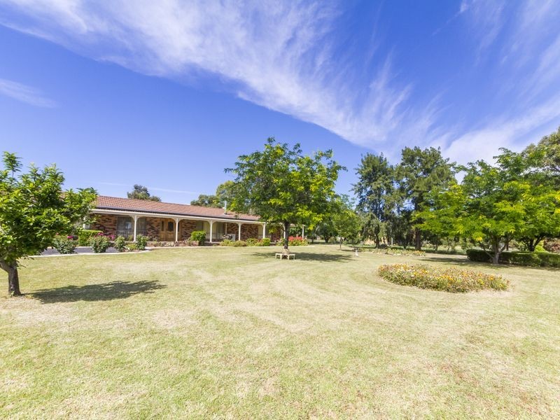 111 Waratah Street, Cowra NSW 2794