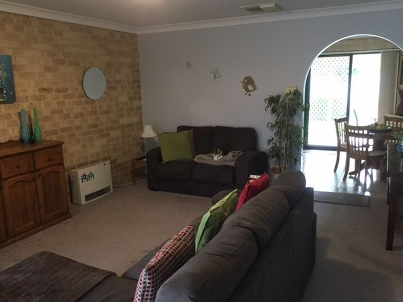 14B Echuca Place, Cowra NSW 2794