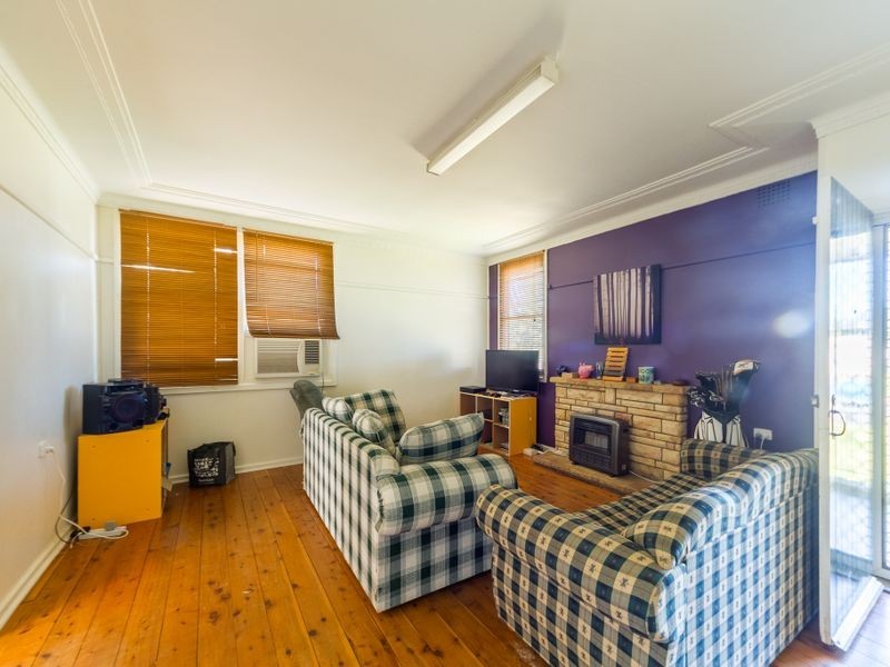 2 Sheahan Street, Cowra NSW 2794