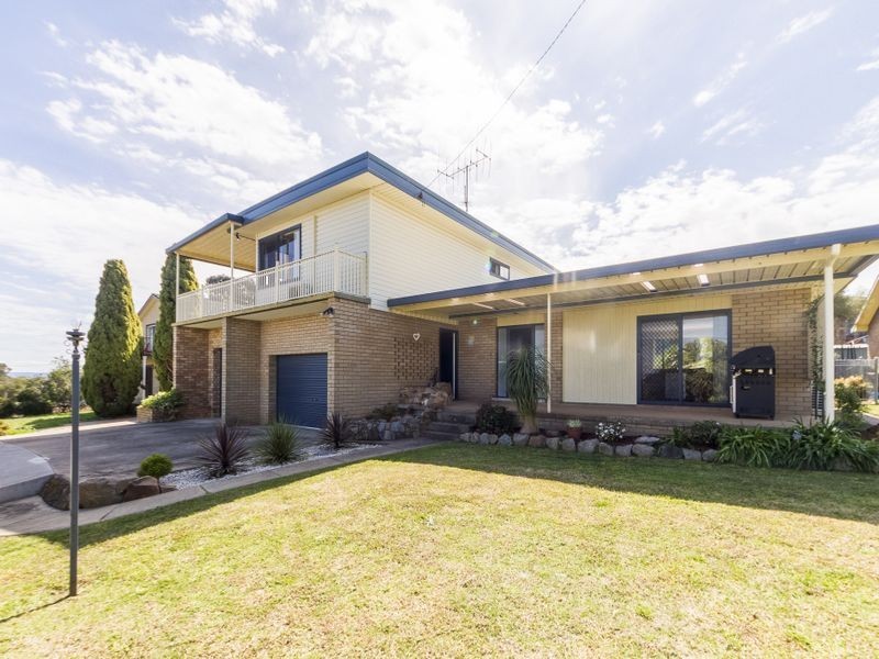 32 Dowell Street, Cowra NSW 2794