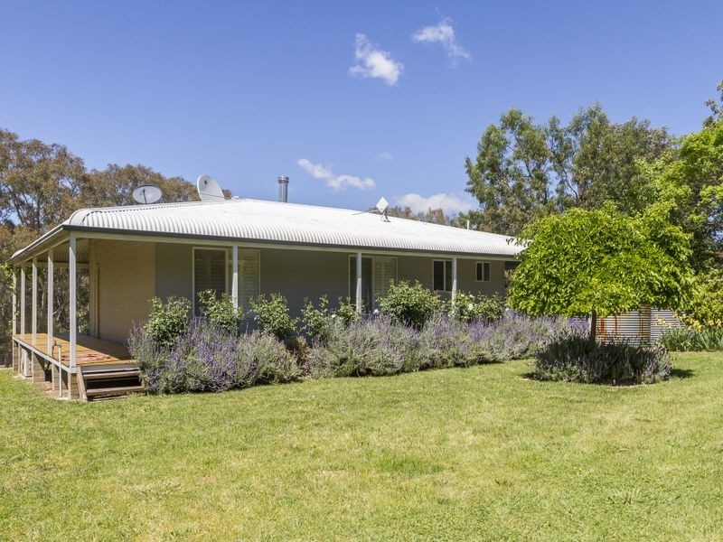 60 Clearview Road (Darbys Falls), Cowra NSW 2794