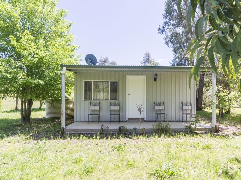 60 Clearview Road (Darbys Falls), Cowra NSW 2794