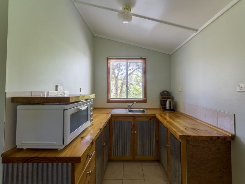 60 Clearview Road (Darbys Falls), Cowra NSW 2794