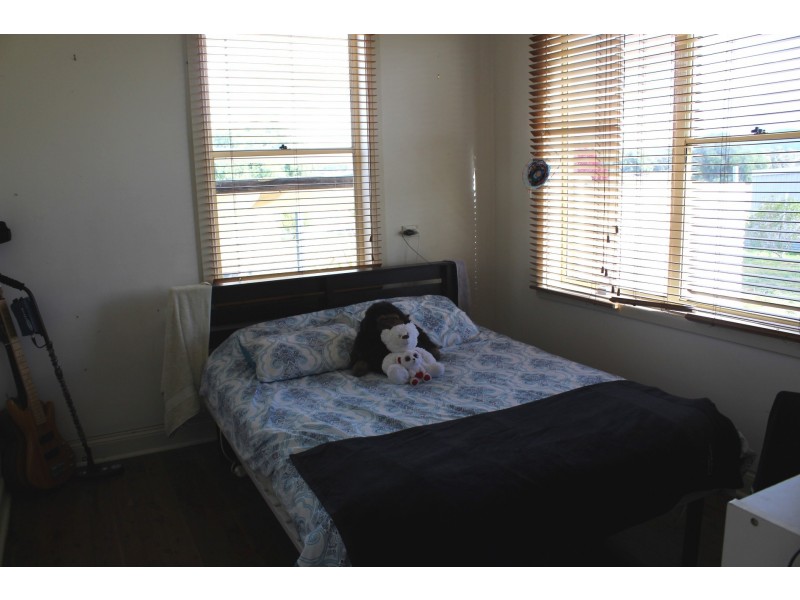 9 Deboyne Street (Koorawatha), Cowra NSW 2794