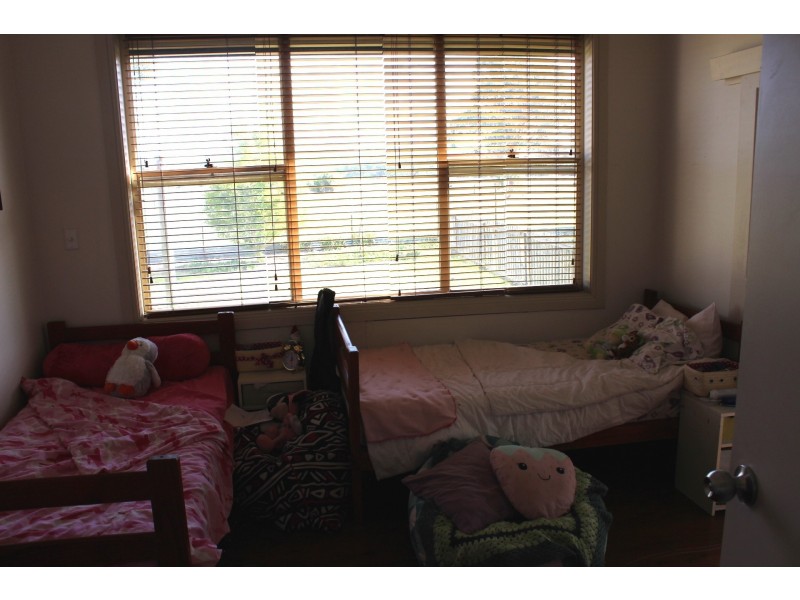 9 Deboyne Street (Koorawatha), Cowra NSW 2794