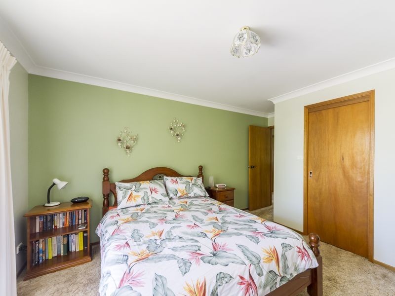 5 Amaroo Ave, Cowra NSW 2794