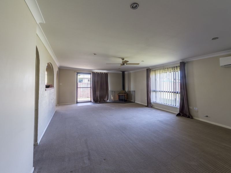 52 Fitzroy Avenue, Cowra NSW 2794
