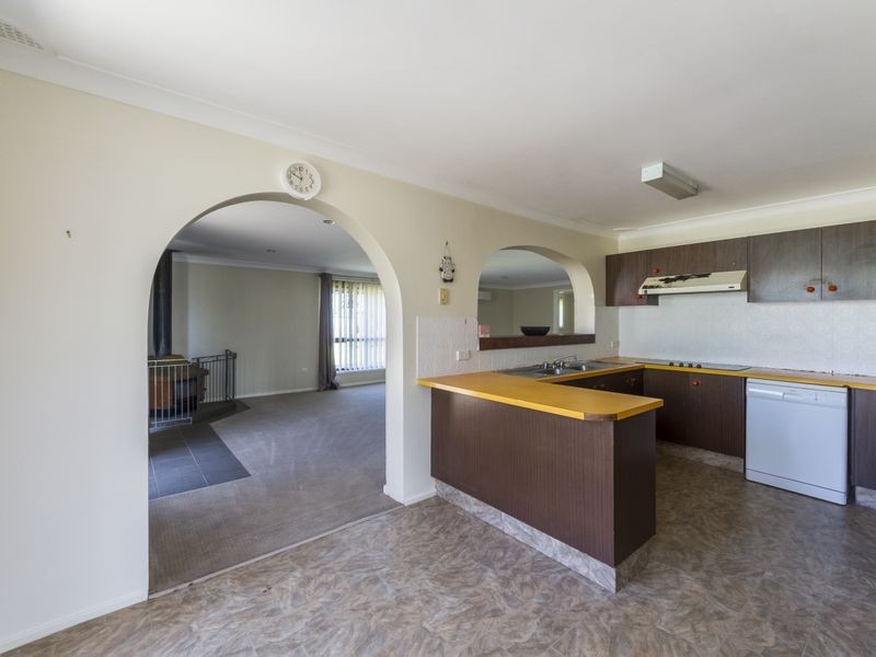 52 Fitzroy Avenue, Cowra NSW 2794
