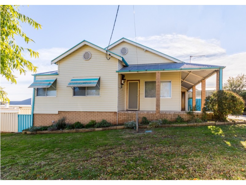 2 Keswick Street, Cowra NSW 2794