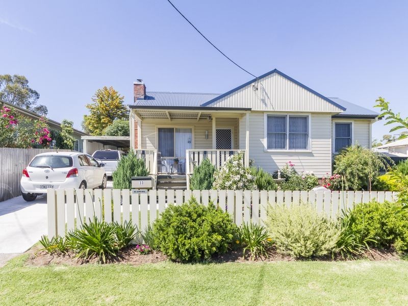 33 Eulo Street, Cowra NSW 2794