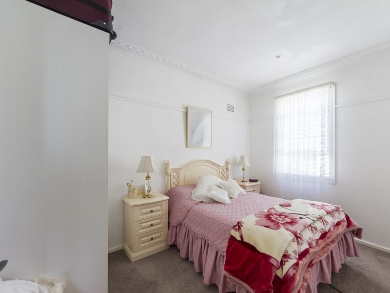 33 Eulo Street, Cowra NSW 2794