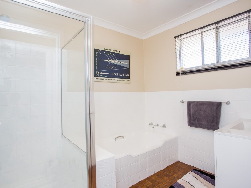 22 Pitt Street, Cowra NSW 2794